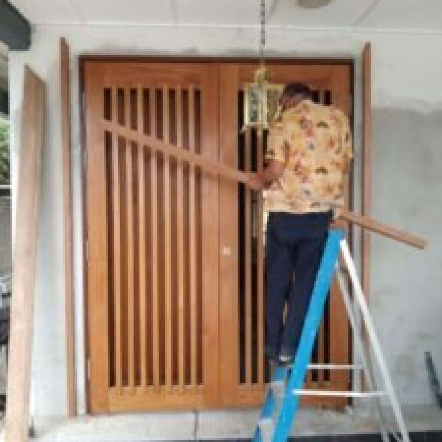 WhatsApp-Image-2025-04-23-at-13.17.25_57421ad9-225x300